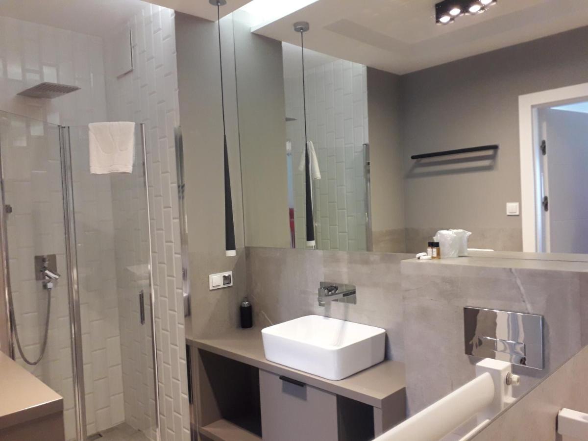 Apartamenty I.M.A Towarowa Poznań Extérieur photo