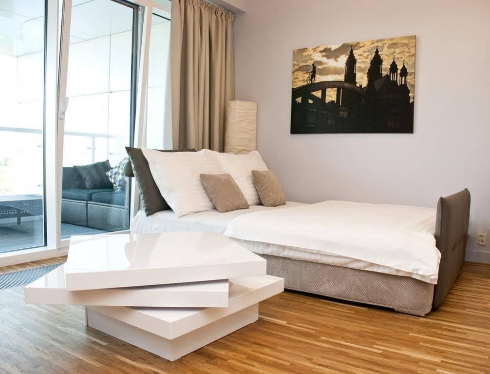 Apartamenty I.M.A Towarowa Poznań Extérieur photo