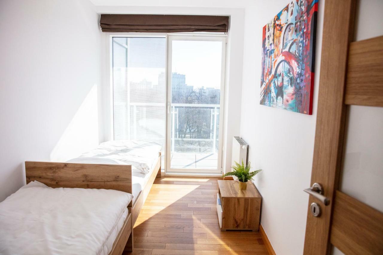 Apartamenty I.M.A Towarowa Poznań Extérieur photo